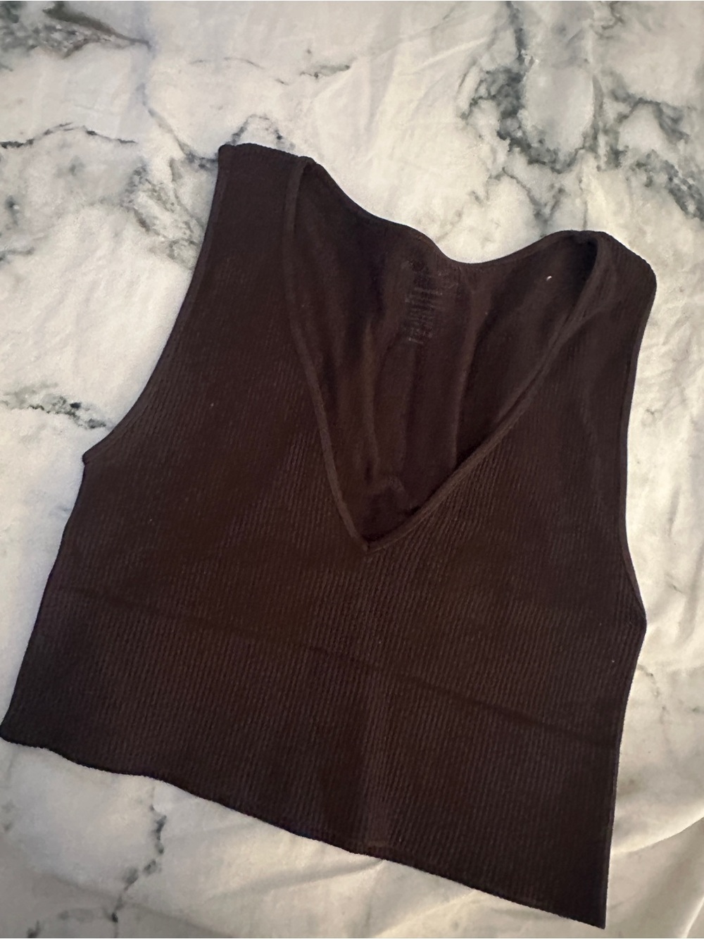 Ribbed V-Neck Crop Tank Top in Black